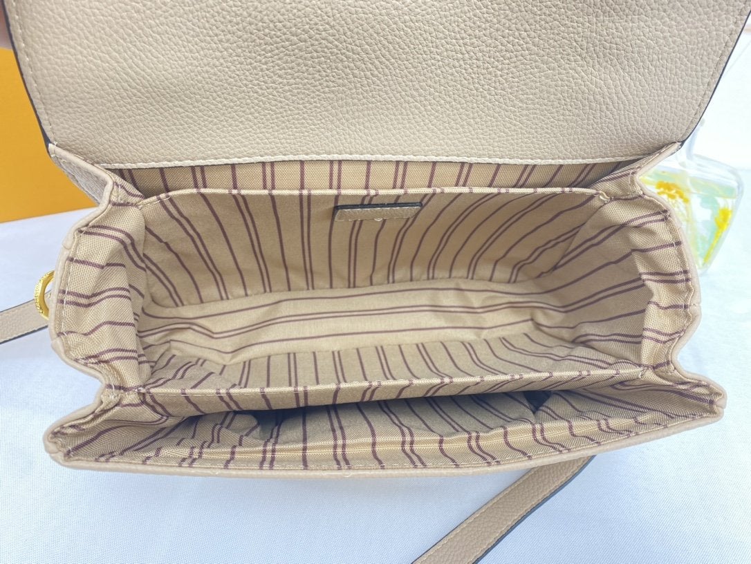 LV POCHETTE METIS 25CM BEIGE