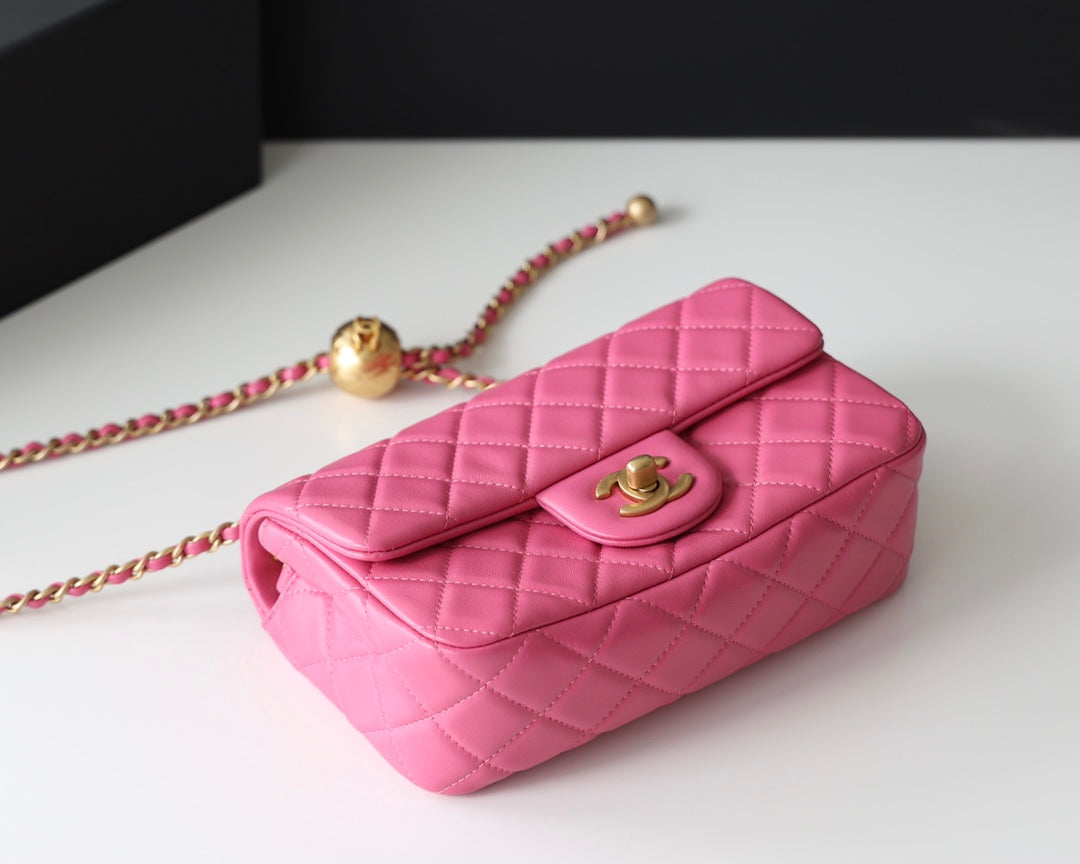 FLAP BAG 20CM PINK LAMBSKIN GOLD HARDWARE