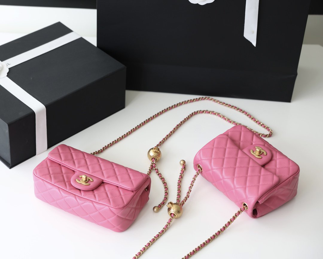 FLAP BAG 20CM PINK LAMBSKIN GOLD HARDWARE