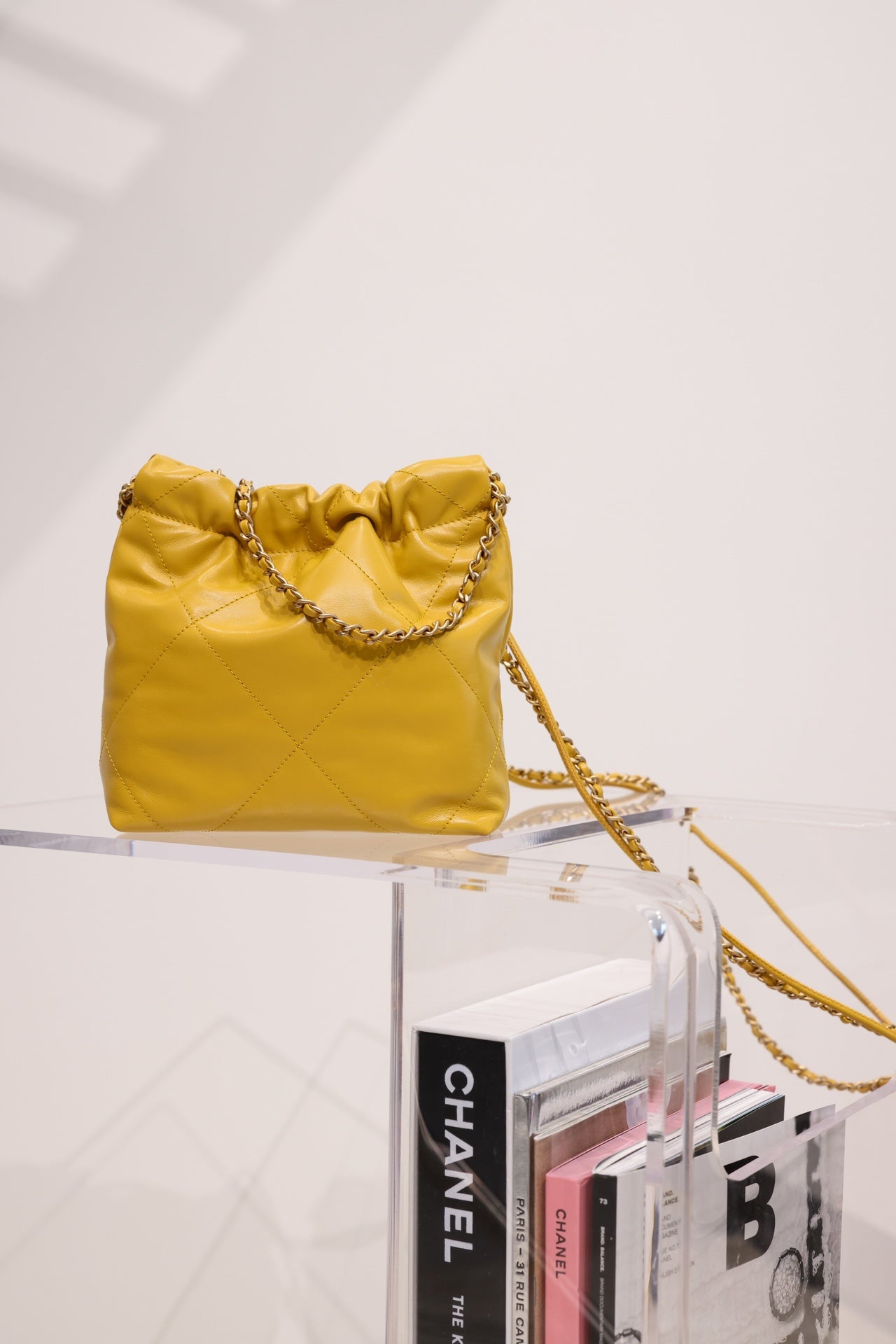 CC HOBO BAG 22 YELLOW LAMBSKIN GOLD HARDWARE