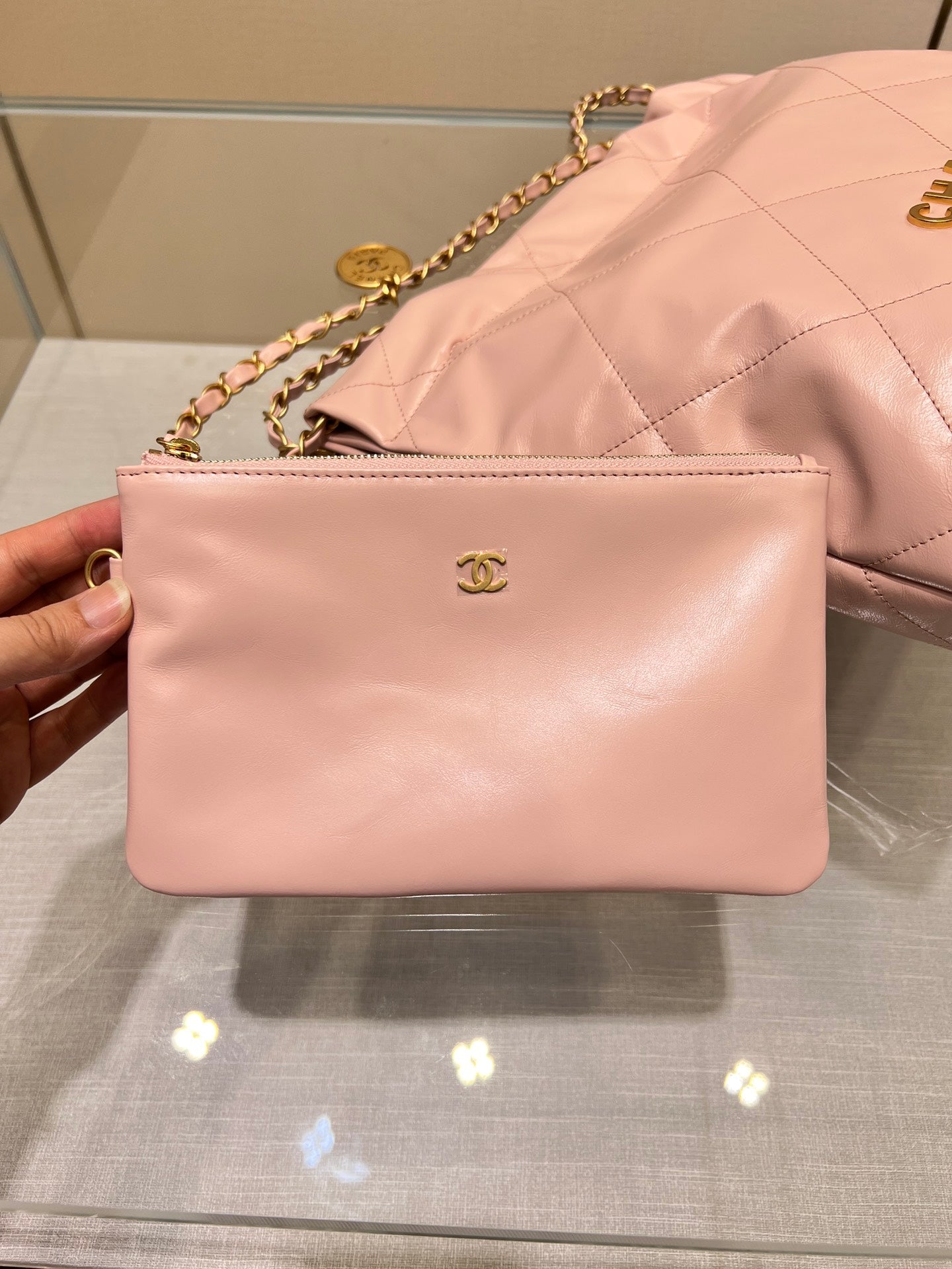 CC HOBO BAG 22 PINK LAMBSKIN GOLD HARDWARE