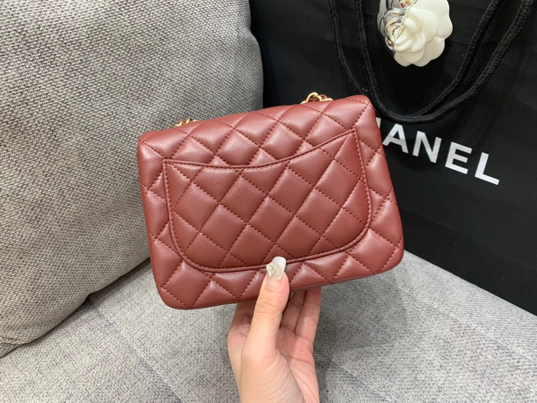 MINI SQUARE FLAP BAG 17CM BURGUNDY LAMBSKIN GOLD HARDWARE