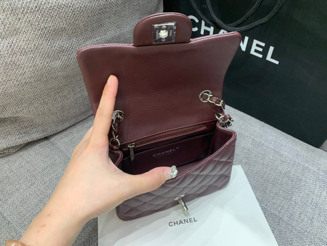 MINI SQUARE FLAP BAG 17CM CHOCOLATE CAVIAR SILVER HARDWARE