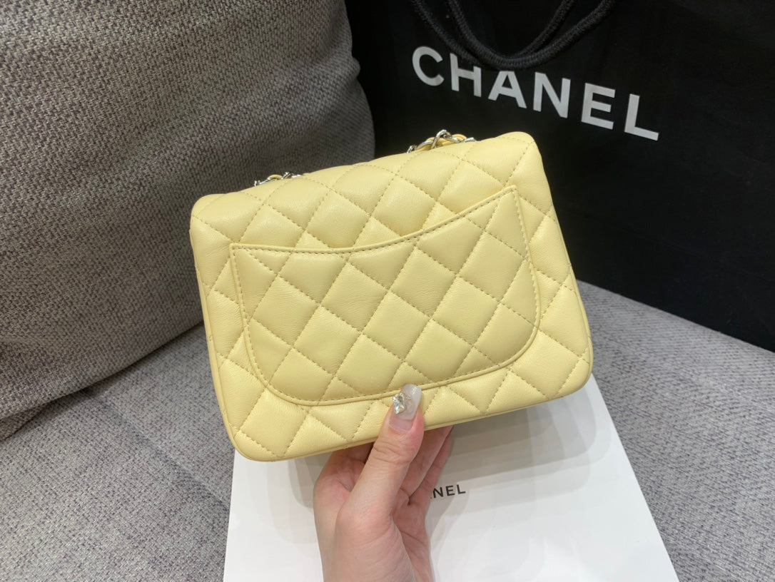 MINI SQUARE FLAP BAG 17CM YELLOW LAMBSKIN SILVER HARDWARE