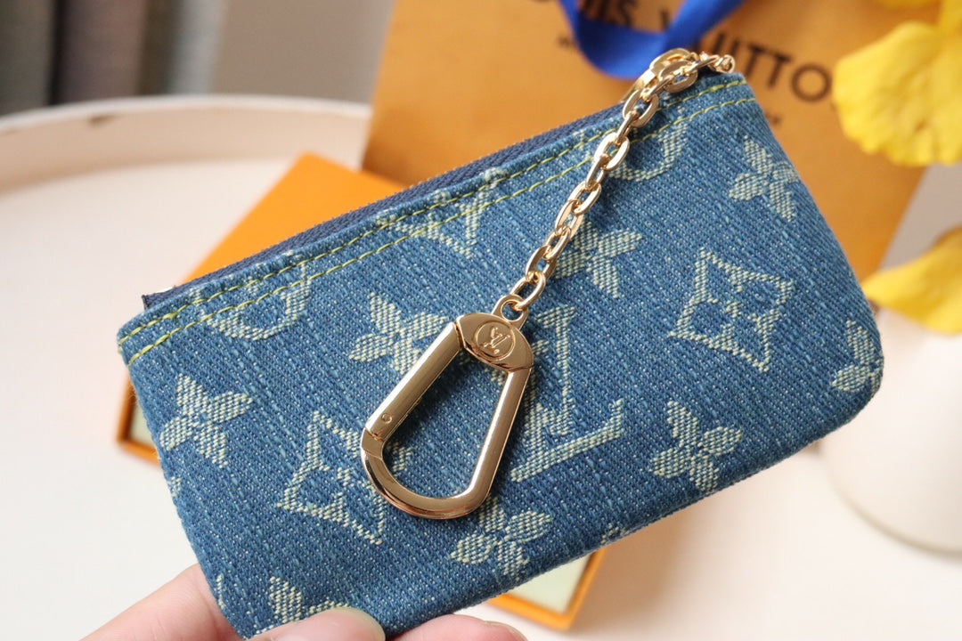 LV POCHETTE CLET DENIM BLEU