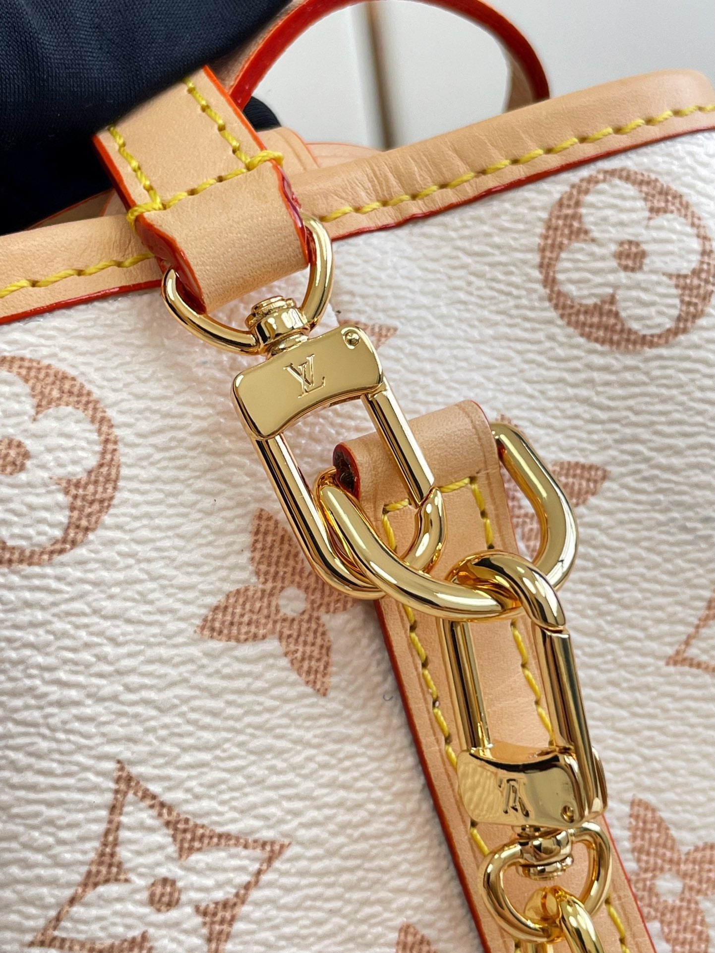 NOE PURSE 11.5 NANO CHARM CREAM PINK MONOGRAM CANVAS