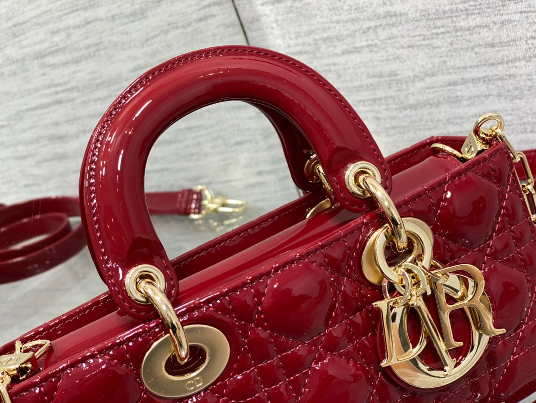 SMALL LADY D-JOY 22 RED PATENT CALFSKIN