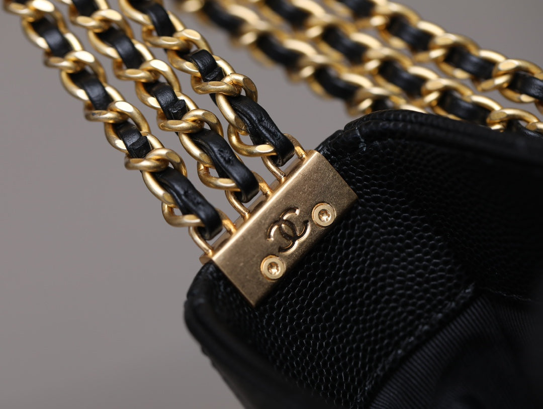 CC HOBO SHOULDER BAG 23CM BLACK CAVIAR GOLD HARDWARE