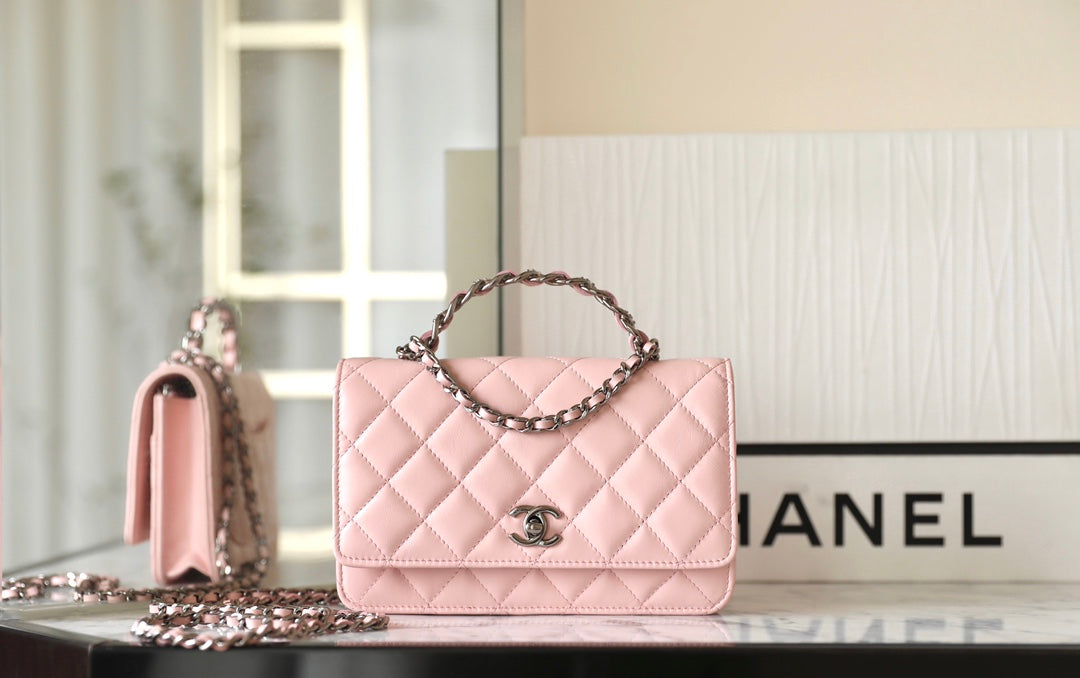 CC WOC 19 PINK LAMBSKIN SILVER HARDWARE