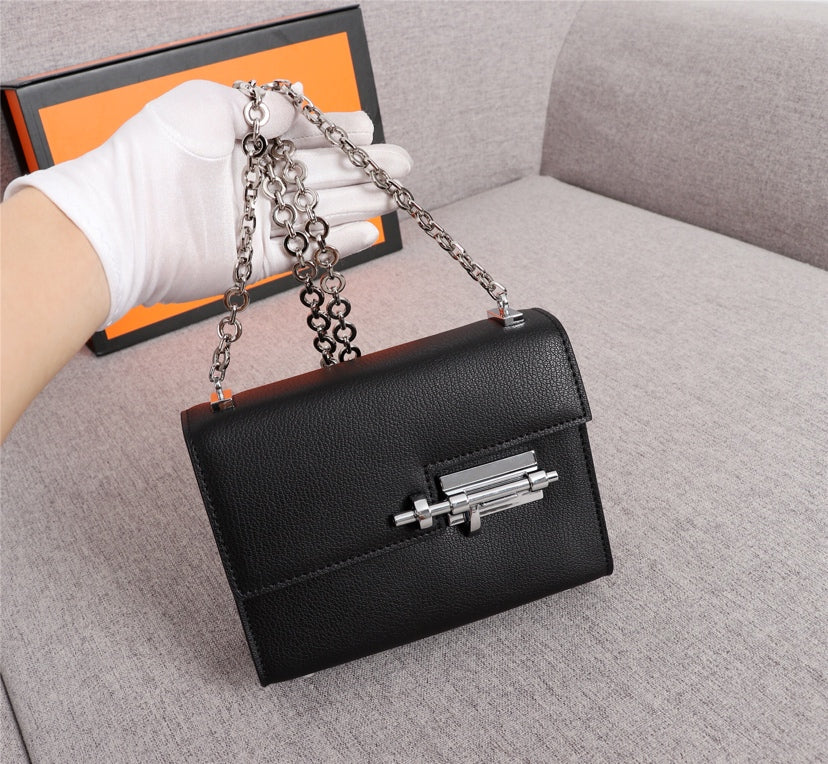 HM VERROU MINI BAG 17 BLACK CALFSKIN