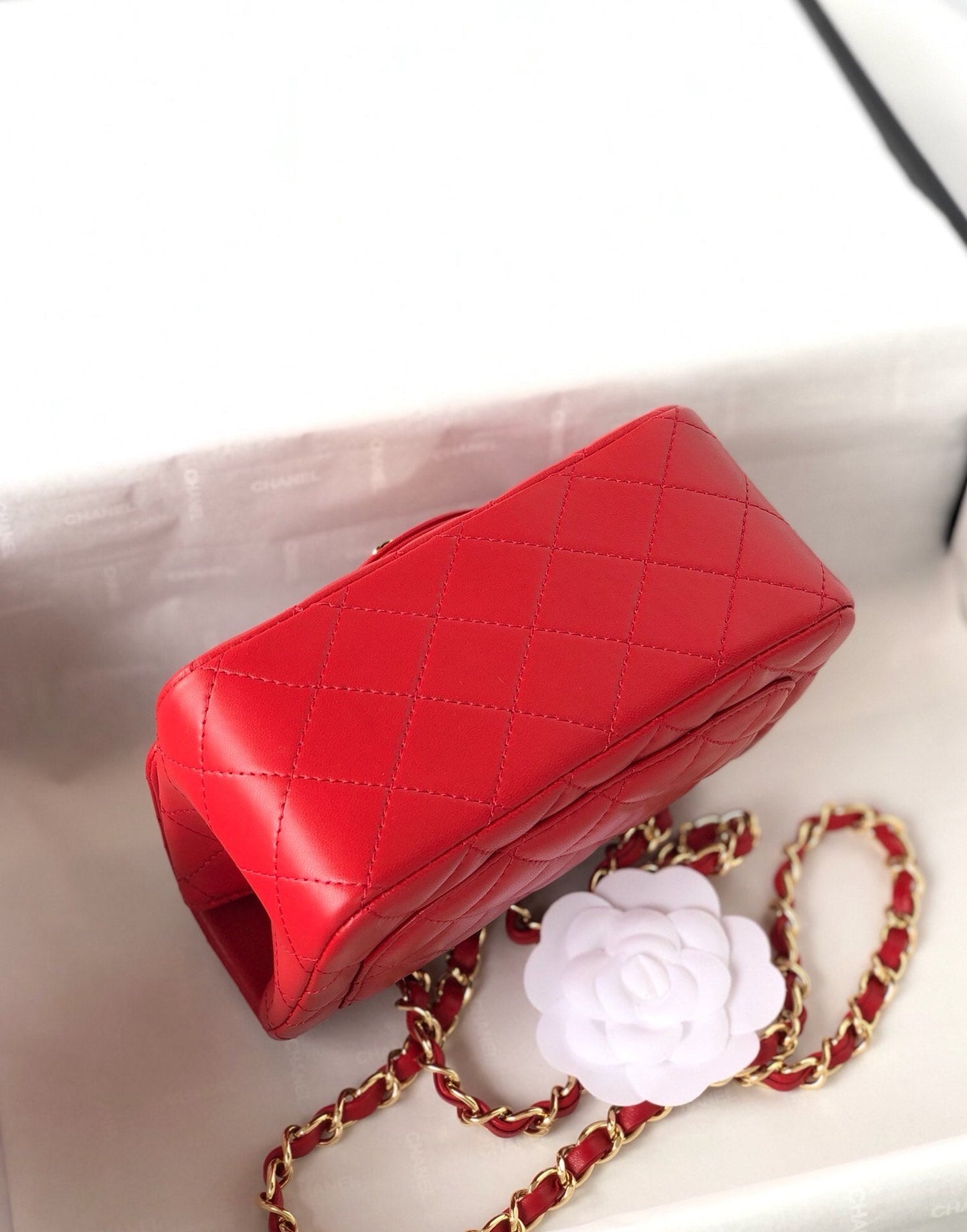 MINI SQUARE FLAP BAG 17CM RED LAMBSKIN GOLD HARDWARE