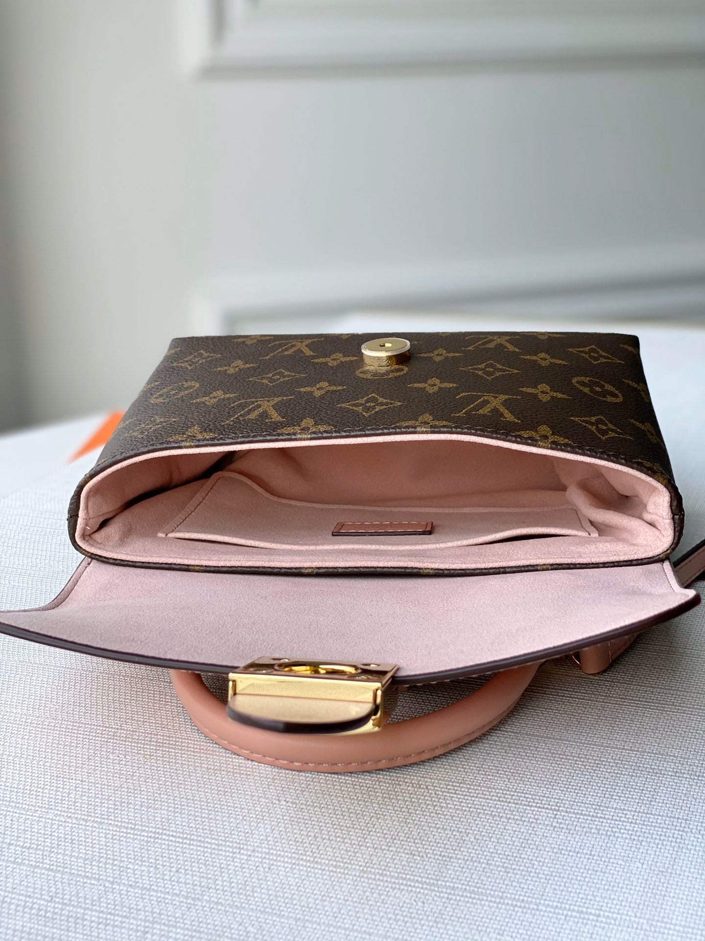 LOCKY BB 21 IN BROWN MONOGRAM CANVAS AND PEACH CALFSKIN GOLD BUCKLE