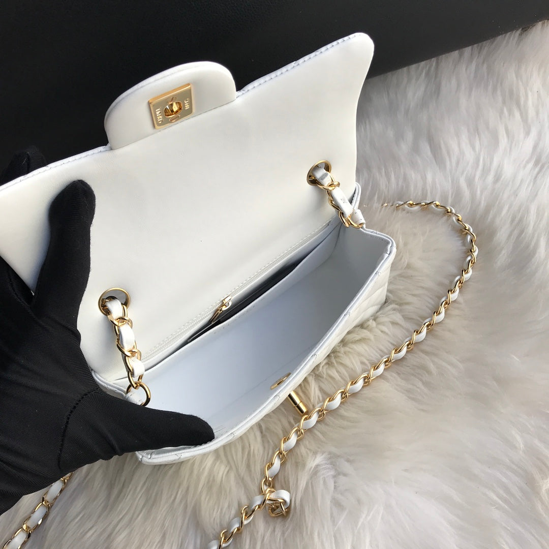 CC MINI 20 BAG IN WHITE CALFSKIN GOLD HARDWARE