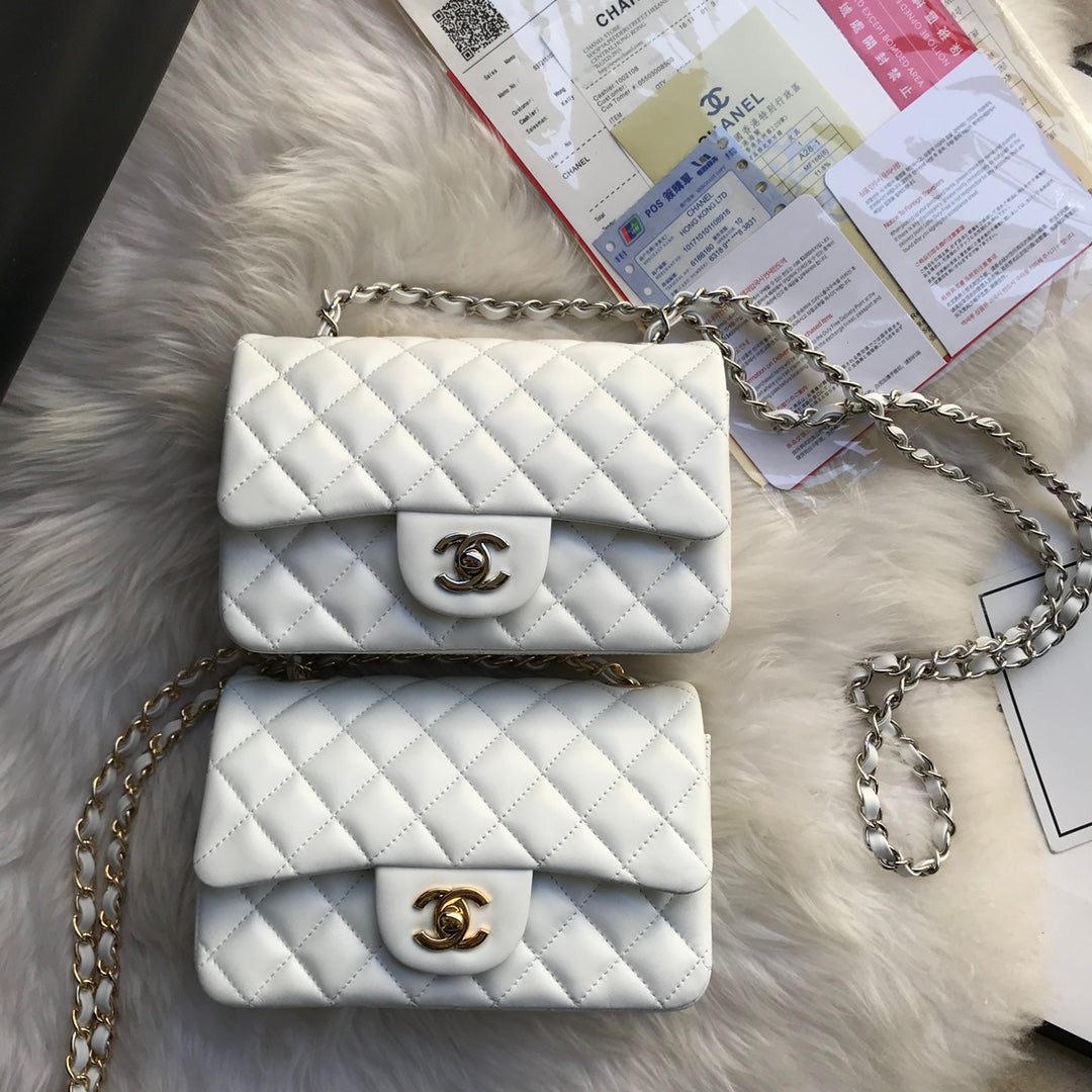 CC MINI 20 BAG IN WHITE CALFSKIN GOLD HARDWARE