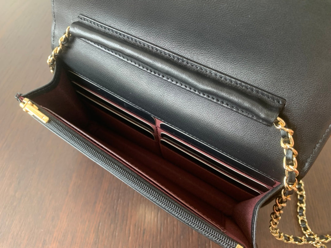 WOC 19CM BLACK LAMBSKIN GOLD HARDWARE