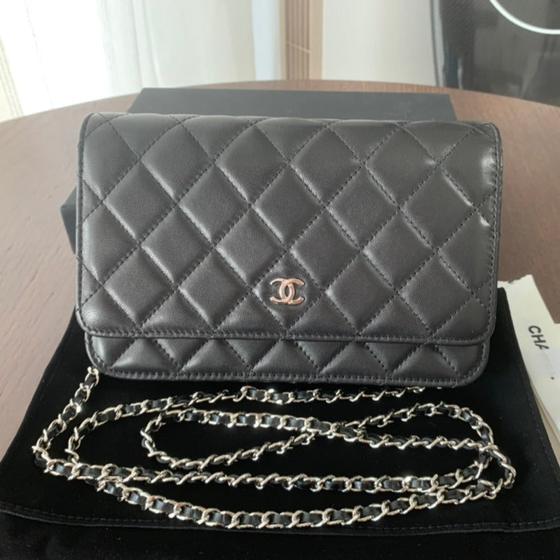 WOC 19CM BLACK LAMBSKIN SILVER HARDWARE