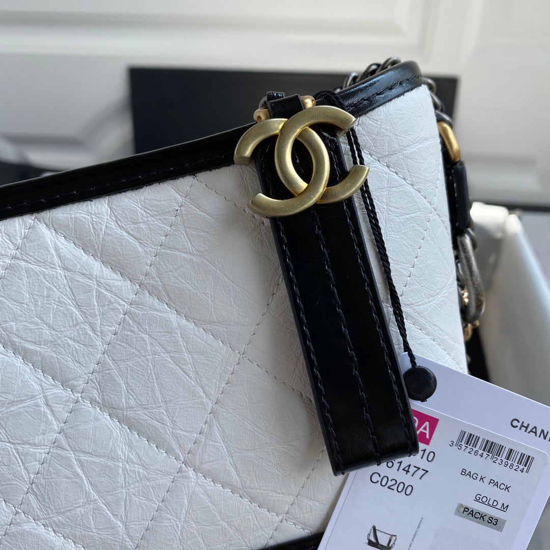 CC ABRIELLE MINI 20 HOBO BAG IN WHITE MIX BLACK CALFSKIN