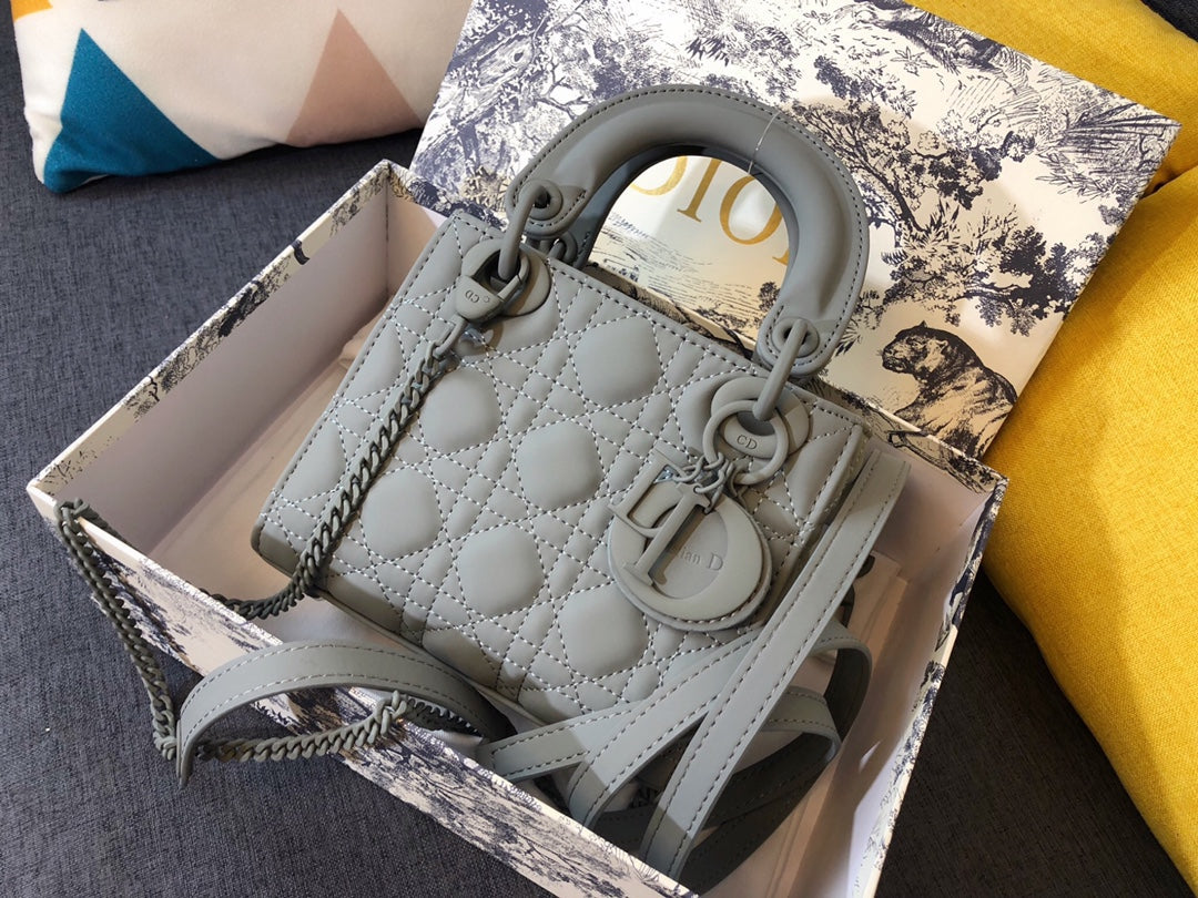 MINI LADY 17 BAG IN GREY CALFSKIN