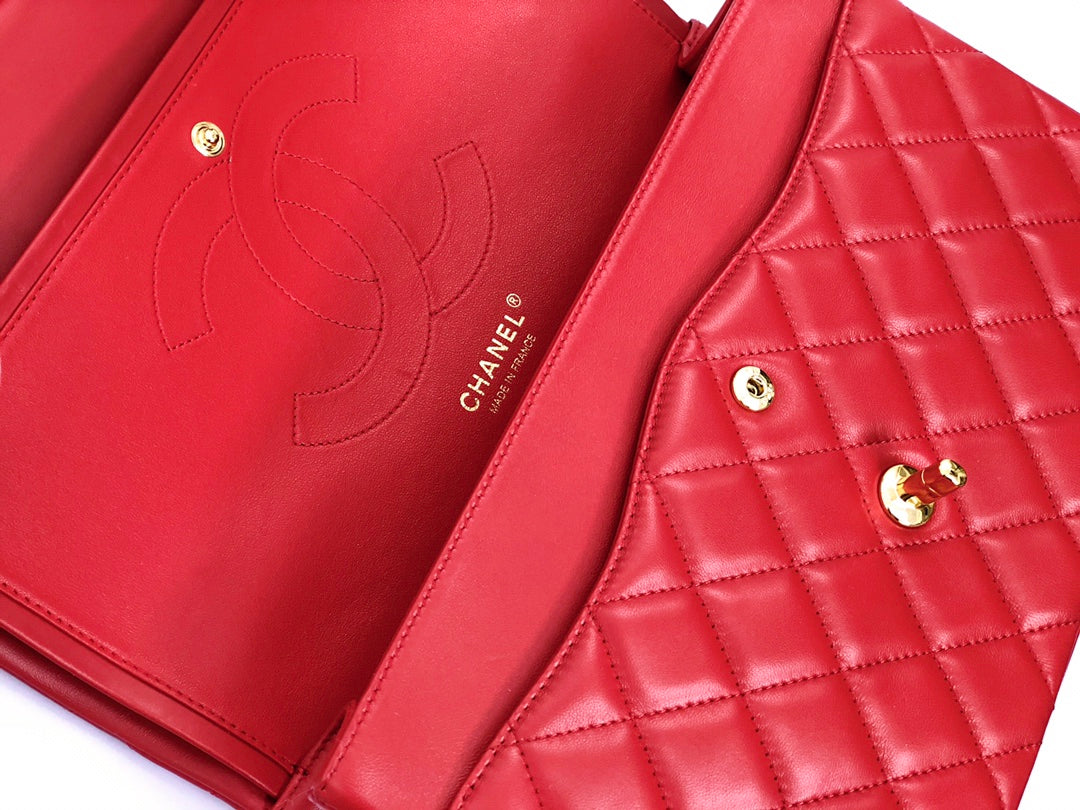 FLAP BAG JUMBO 30CM RED LAMBSKIN GOLD HARDWARE