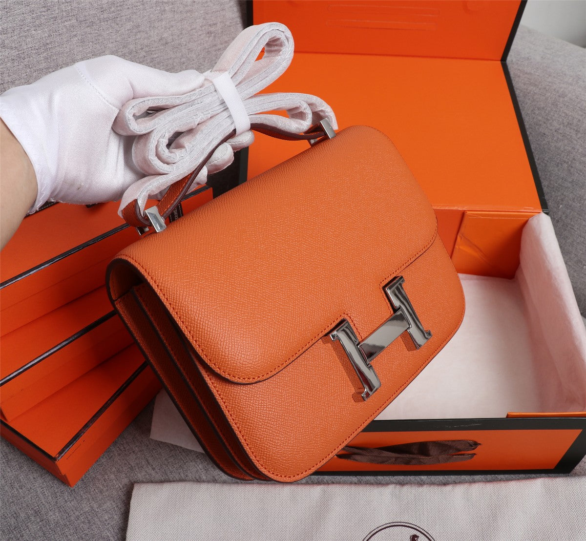 HM CONSTANCE BAGS 19 ORANGE LAMBSKIN SILVER BUCKLE