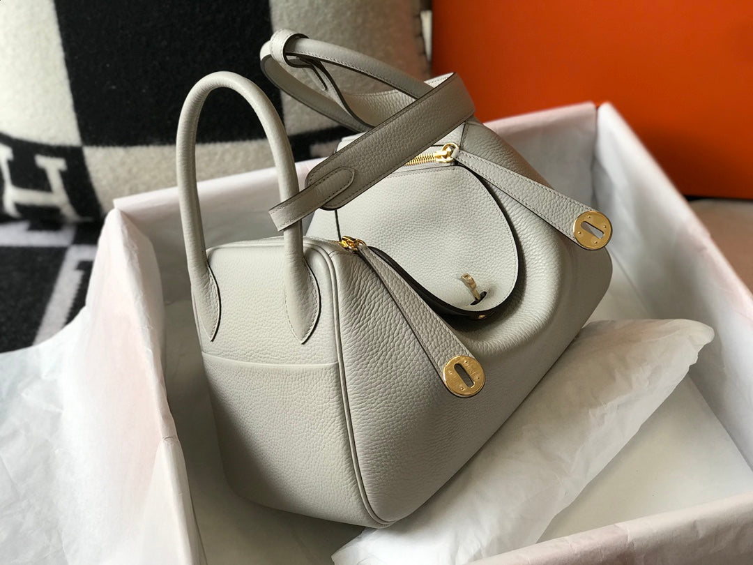 HM LINDY 30 BAG CREAM CALFSKIN