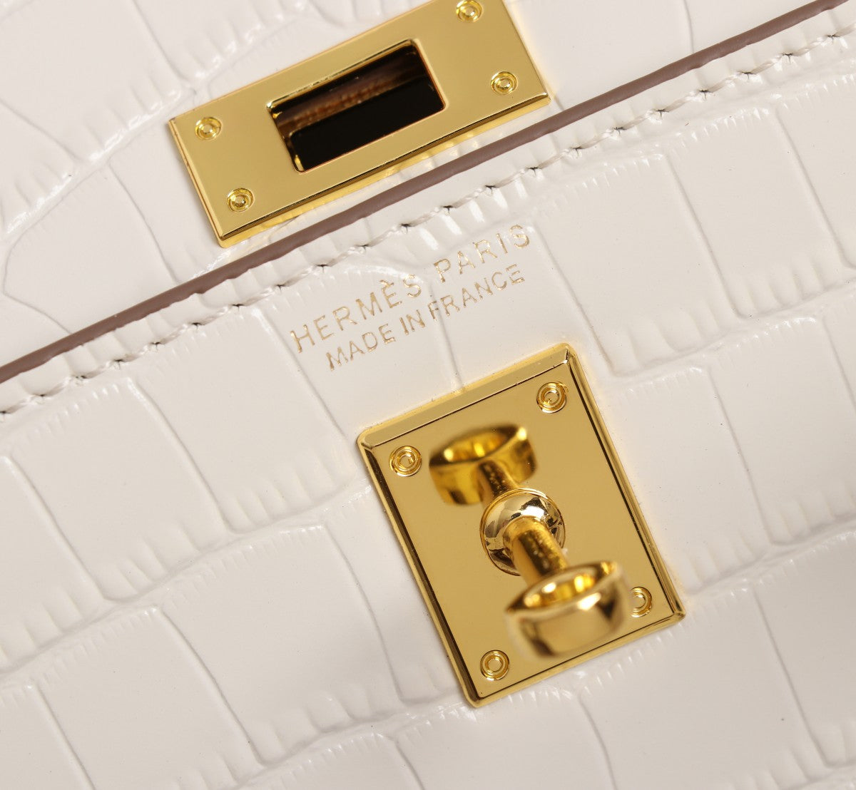 HM KELLY MINI 19 WHITE ALLIGATOR GOLD BUCKLE