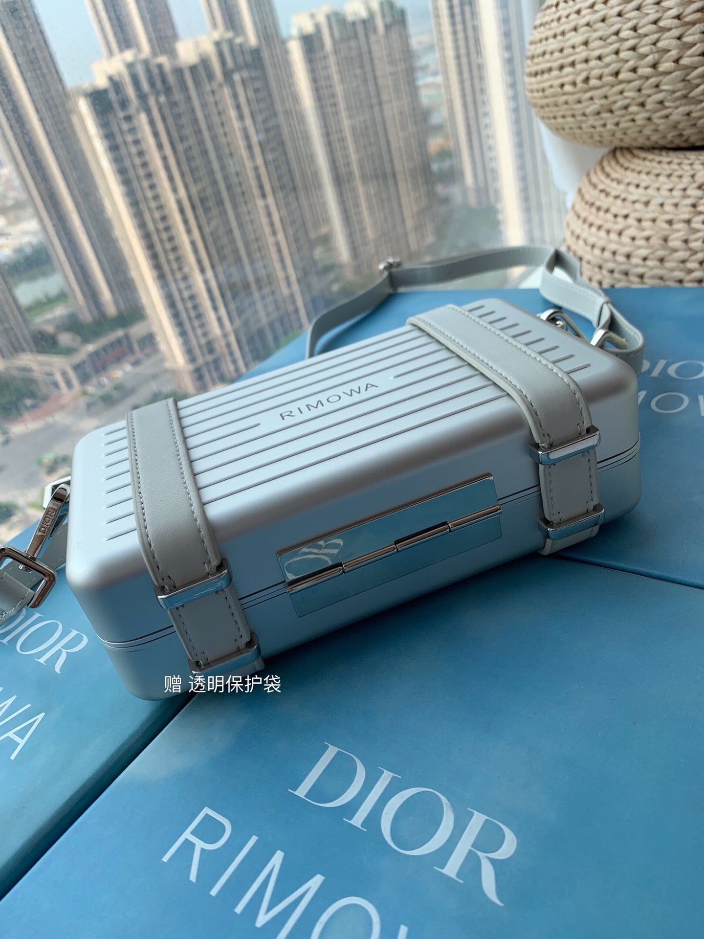 RIMOWA 20 CASE BAG IN GREY ALUMINUM MAGNESIUM