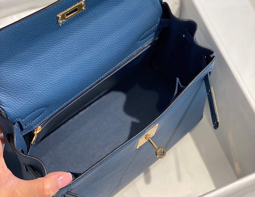 HM KELLY 32CM BAG IN NAVY CALFSKIN GOLD HARDWARE