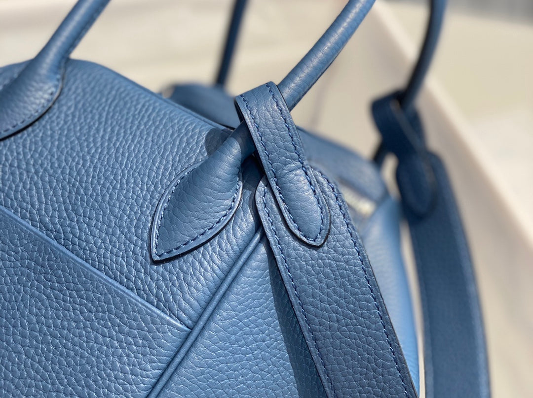 HM LINDY 26 BAG AZURE CALFSKIN