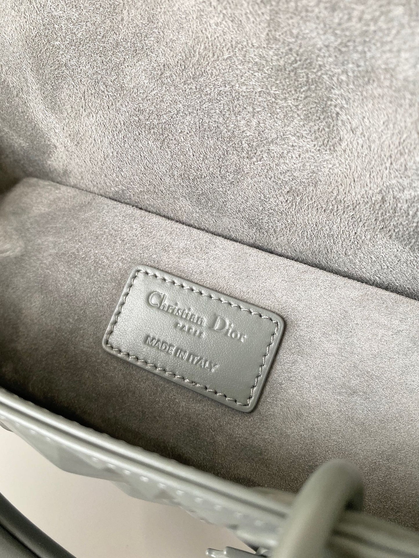 MEDIUM D-JOY BAG 26 IN GREY CALFSKIN