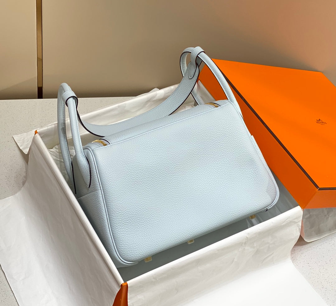 HM LINDY 30 BAG PASTEL BLUE CALFSKIN