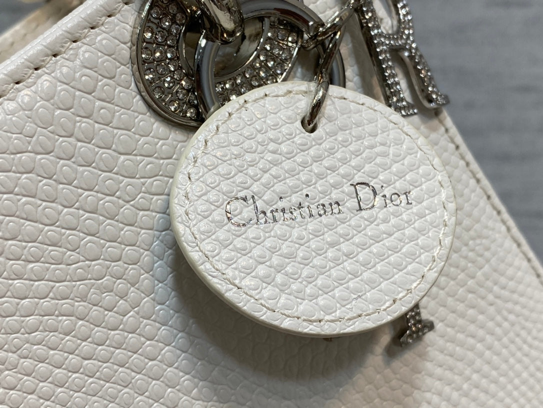 MINI LADY 17 BAG IN WHITE EMBOSSED LAMBSKIN WITH SILVER CLASP