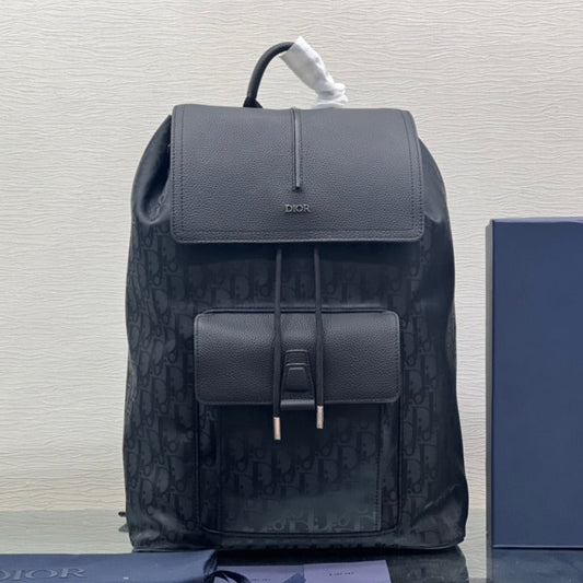 MEDIUM BACKPACK 38 IN BLACK OBLIQUE MIRAGE CALFSKIN