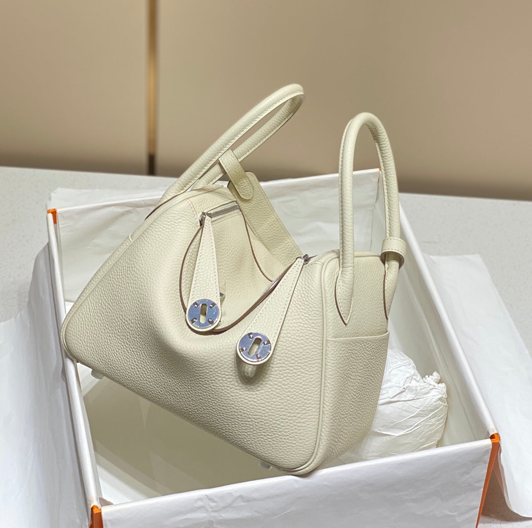 HM LINDY 26 BAG WHITE CALFSKIN