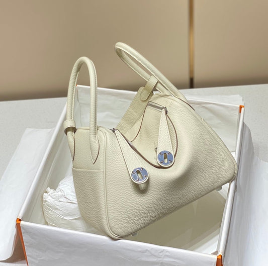 HM LINDY 30 BAG WHITE CALFSKIN