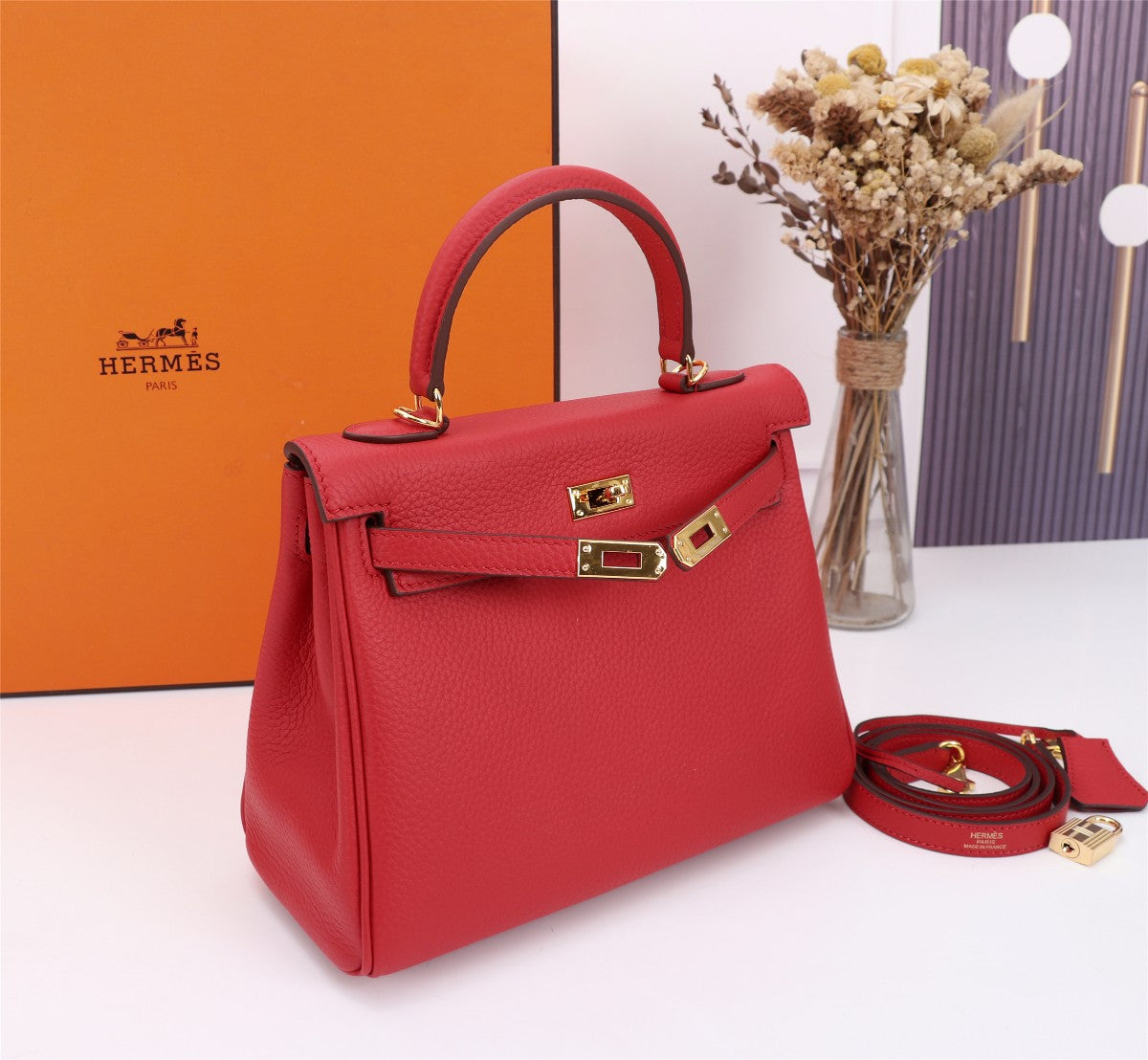 HM KELLY BAG 28 RED CALFSKIN GOLD HARDWARE