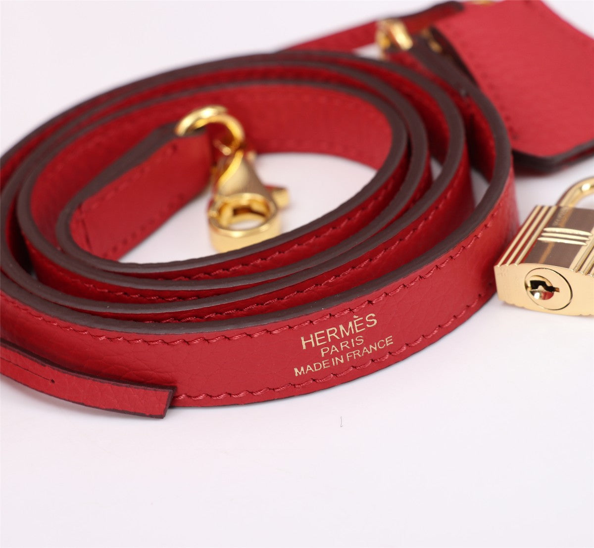 HM KELLY BAG 28 RED CALFSKIN GOLD HARDWARE