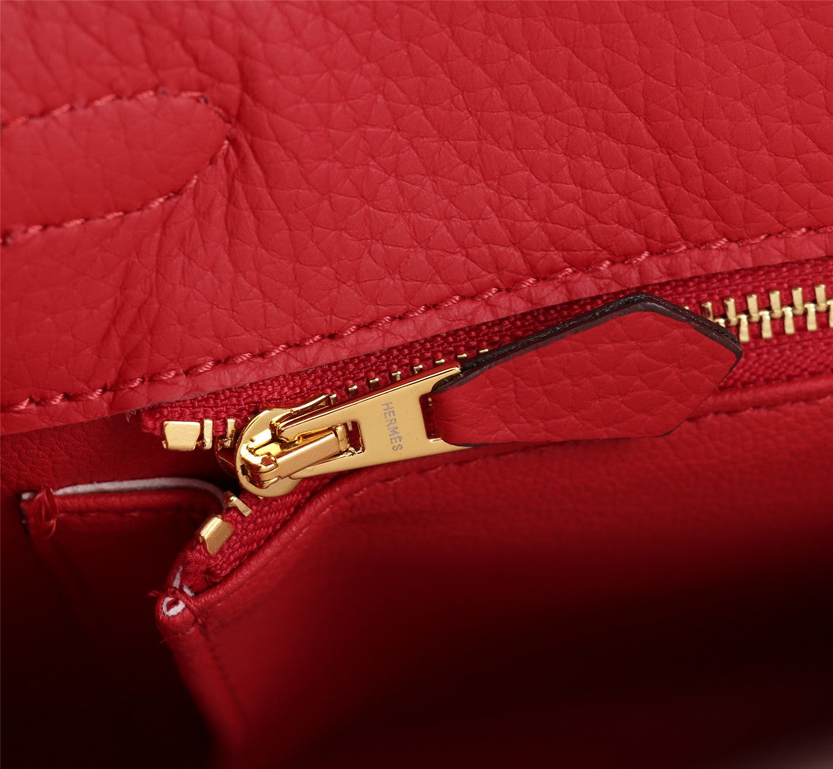 HM KELLY BAG 28 RED CALFSKIN GOLD HARDWARE