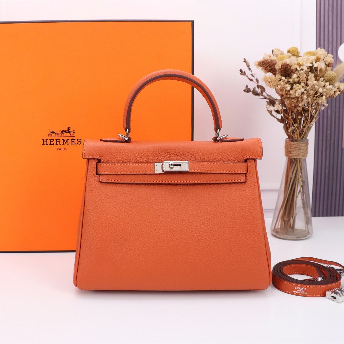 HM KELLY BAG 25 ORANGE CALFSKIN SILVER HARDWARE