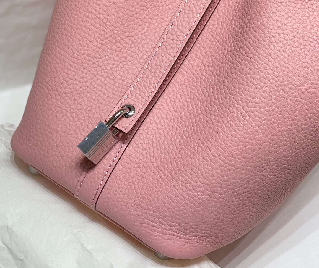 HM PICOTIN LOCK 18 PINK CALFSKIN