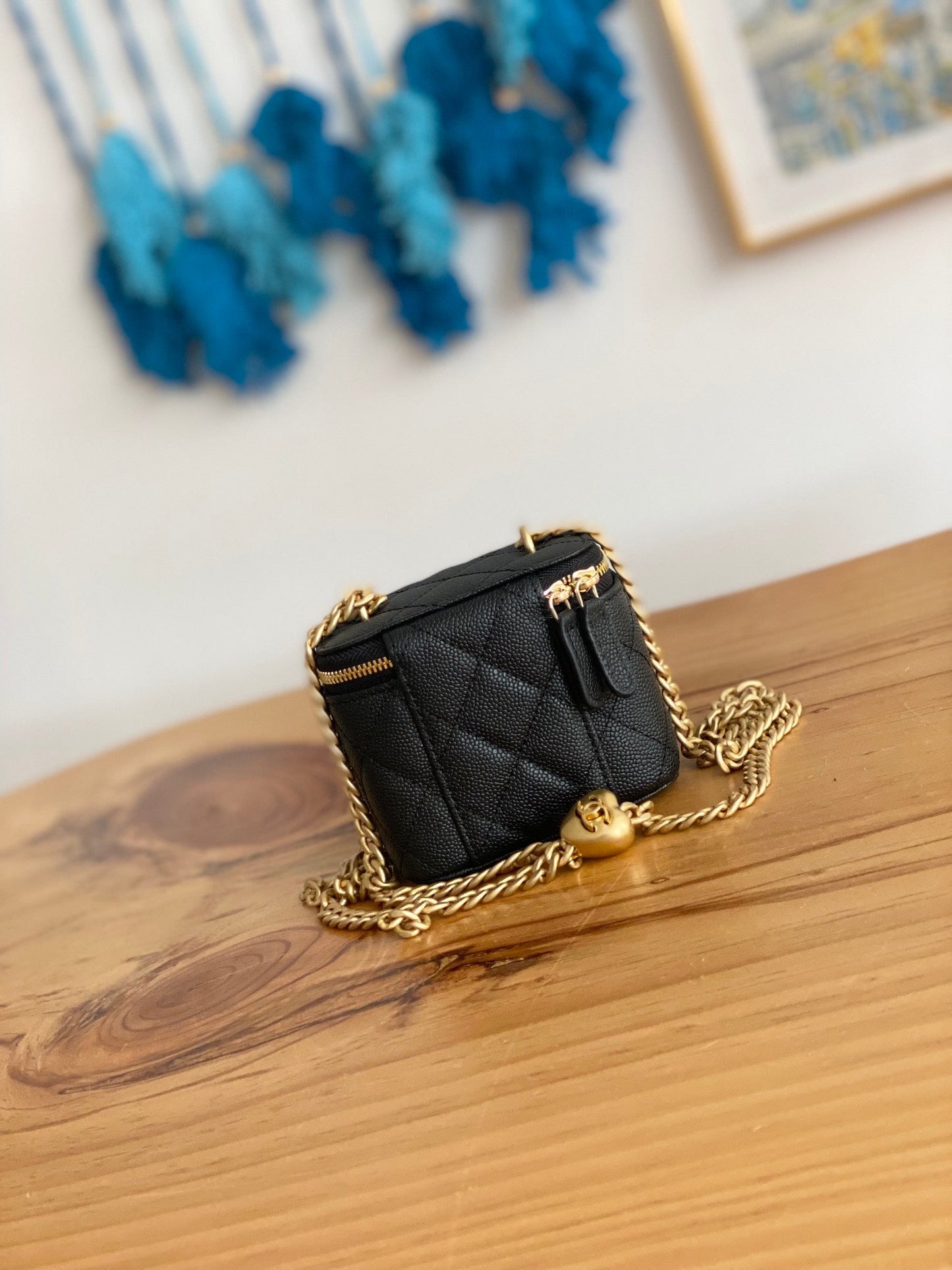 CC MINI 10 VANITY IN BLACK CALFSKIN GOLD HARDWARE