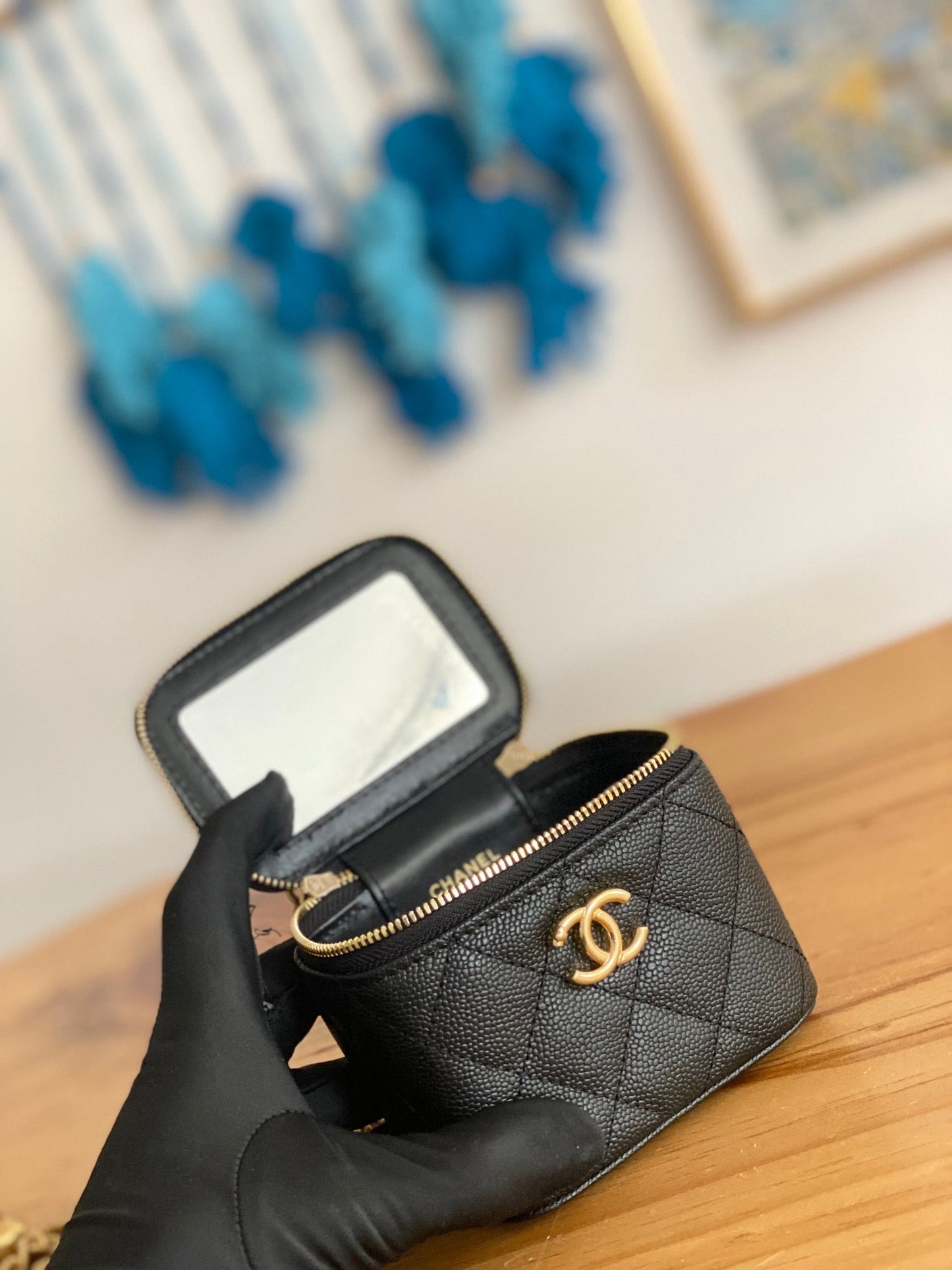 CC MINI 10 VANITY IN BLACK CALFSKIN GOLD HARDWARE