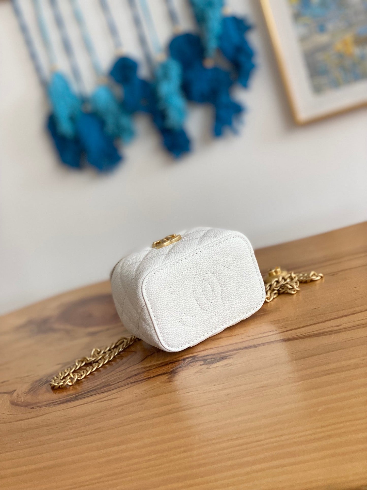 CC MINI 10 VANITY IN WHITE CALFSKIN GOLD HARDWARE