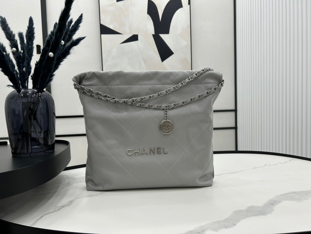 CC LARGE 42 HANDBAG IN GREY CALFSKIN SILVER HARDWARE