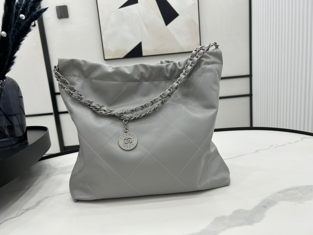 CC LARGE 42 HANDBAG IN GREY CALFSKIN SILVER HARDWARE