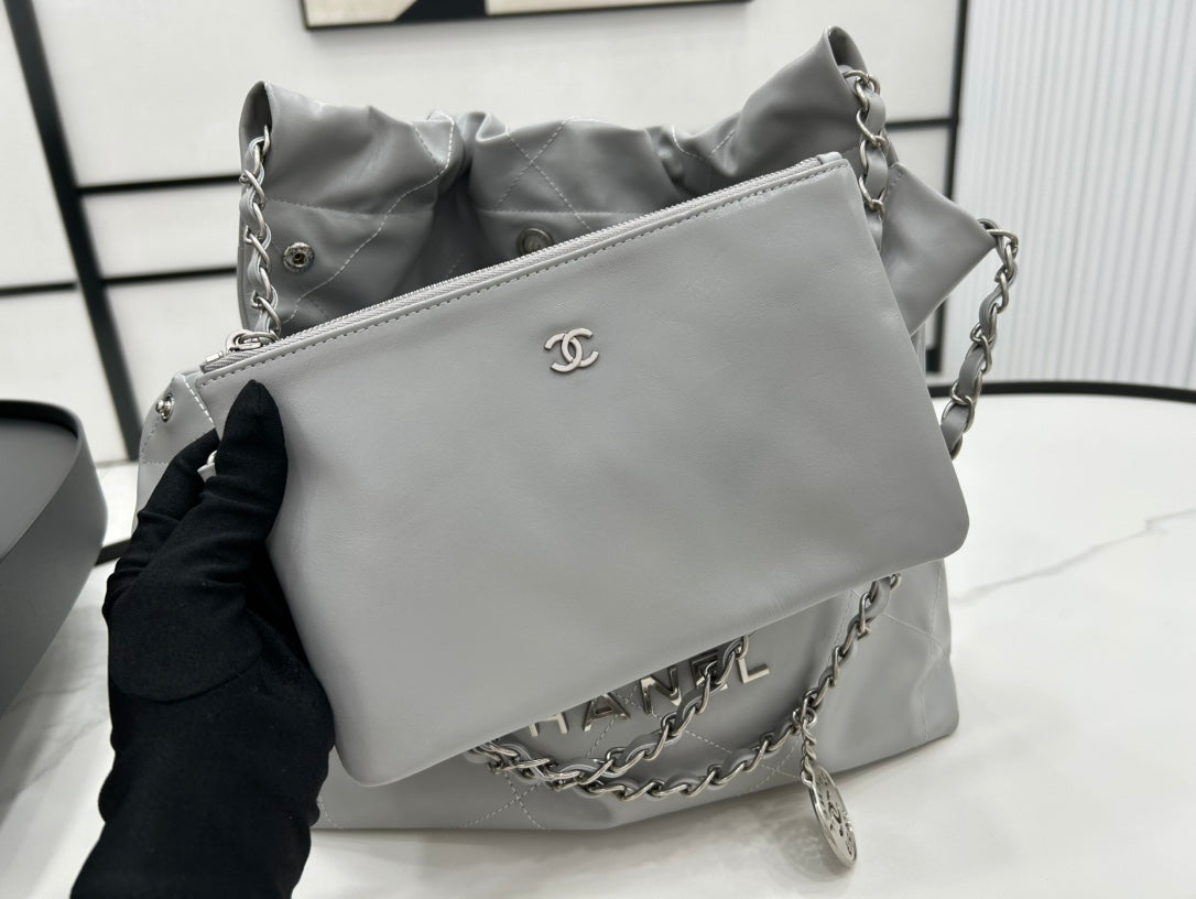 CC MEDIUM 37 HANDBAG IN GREY CALFSKIN SILVER HARDWARE