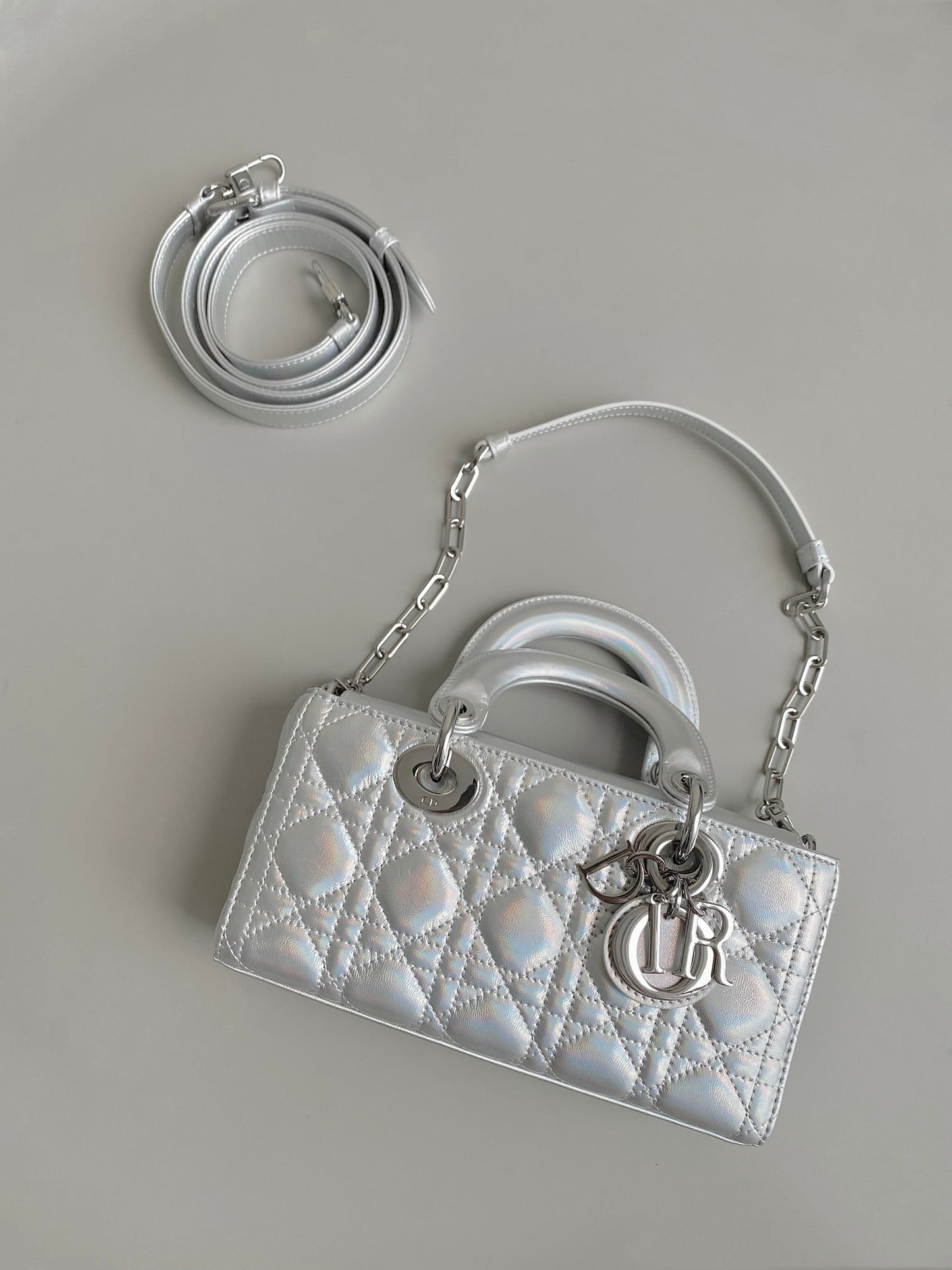 D-JOY BAG 22 IN SILVER LAMBSKIN