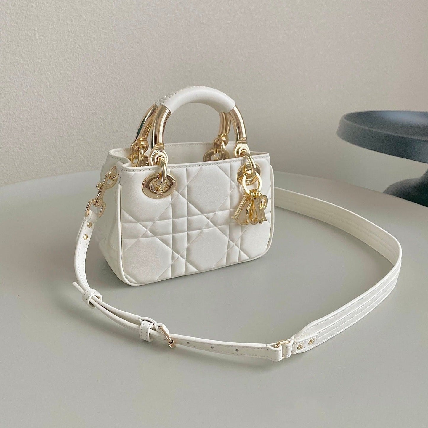 MINI LADY 19 IN WHITE LAMBSKIN