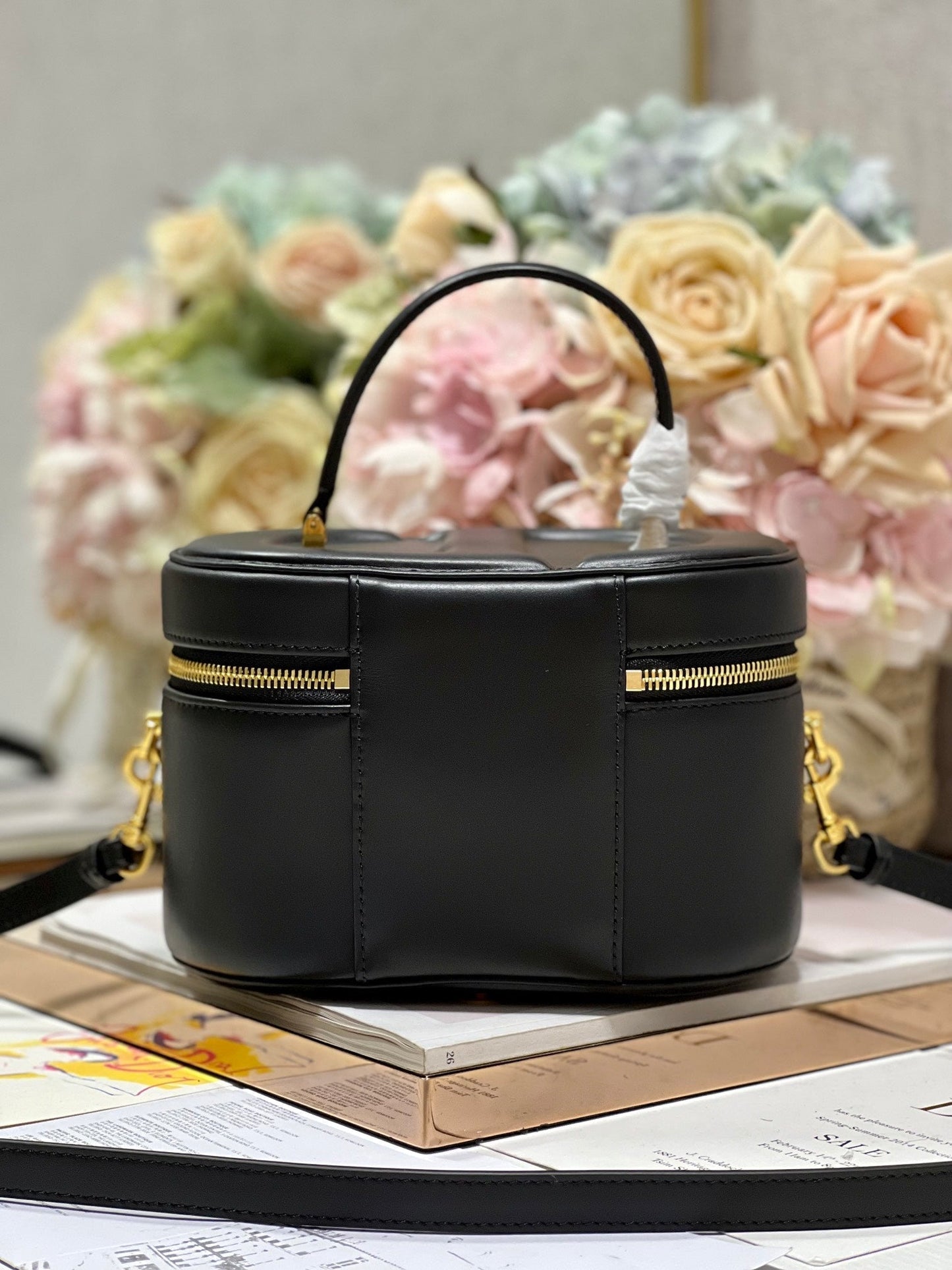 CARO SMALL 20 VANITY CASE IN BLACK SMOOTH LAMBSKIN