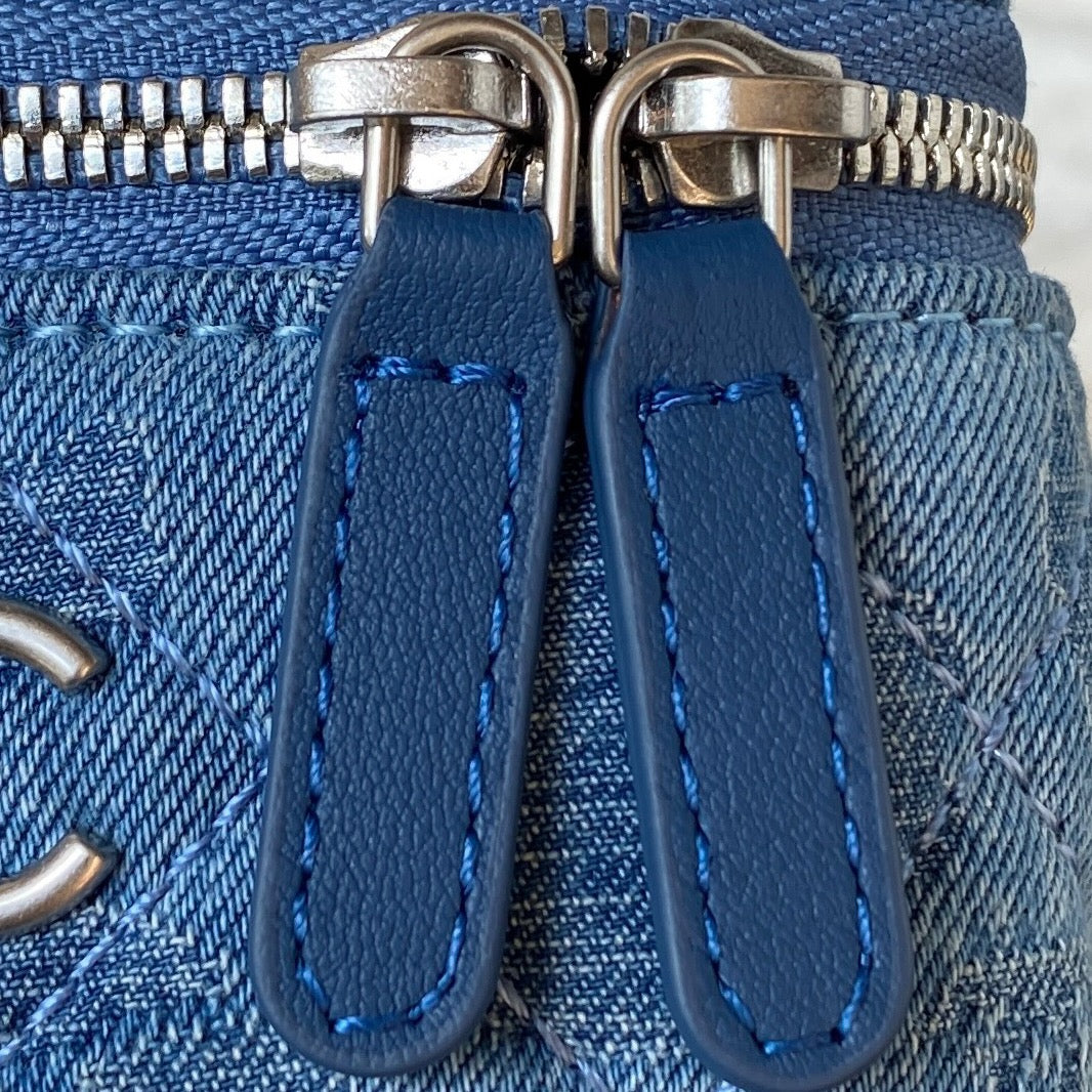 23P Vanity 11cm Denim Silver Hardware